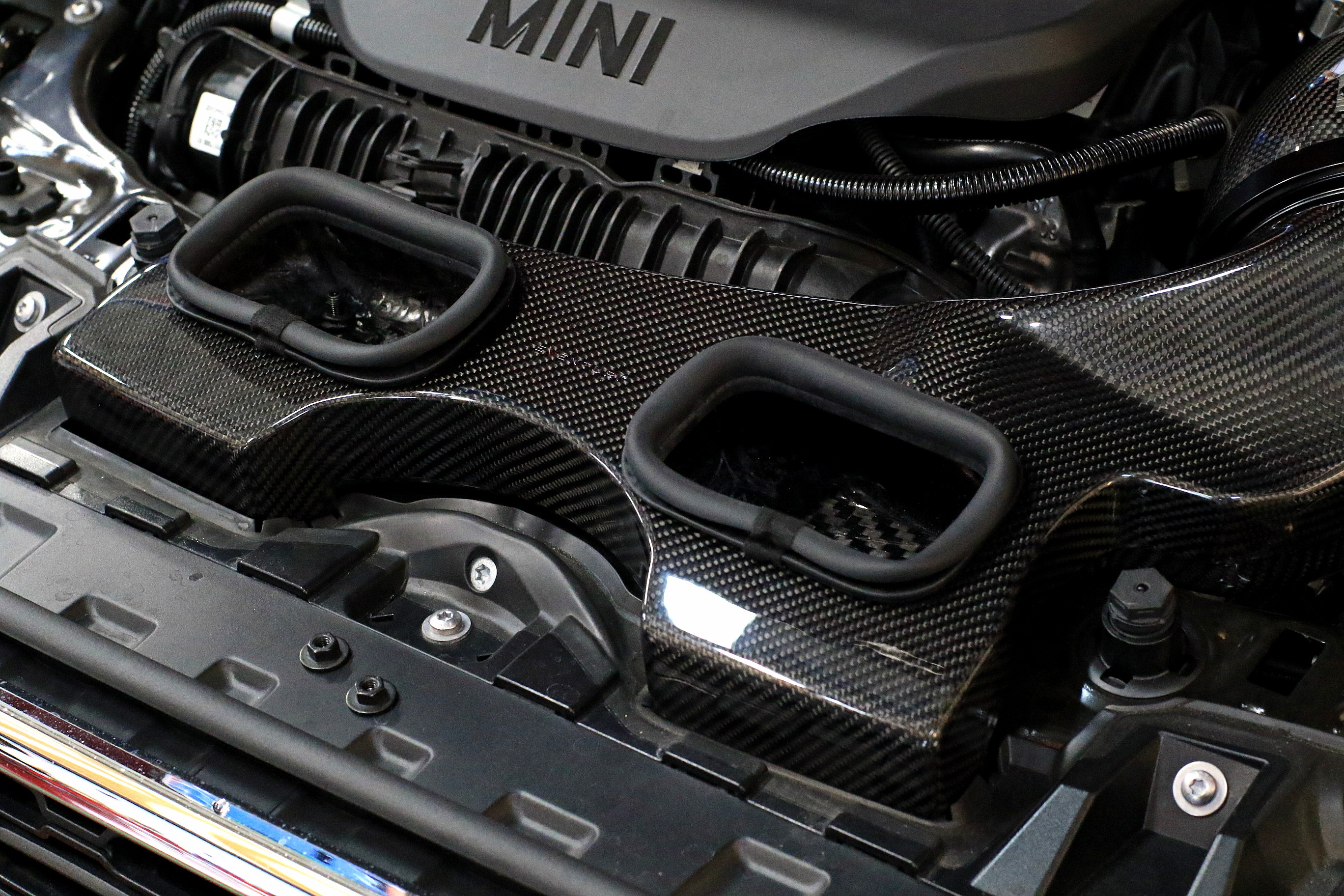 イベンチュリ・カーボンエアインテークシステム　BMWMINI GP3 MINI Cooper Eventuri intake system F56 GP3 - MINI Cooper